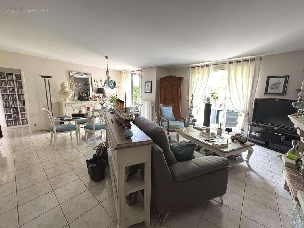 Maison à VERNEUIL-SUR-SEINE