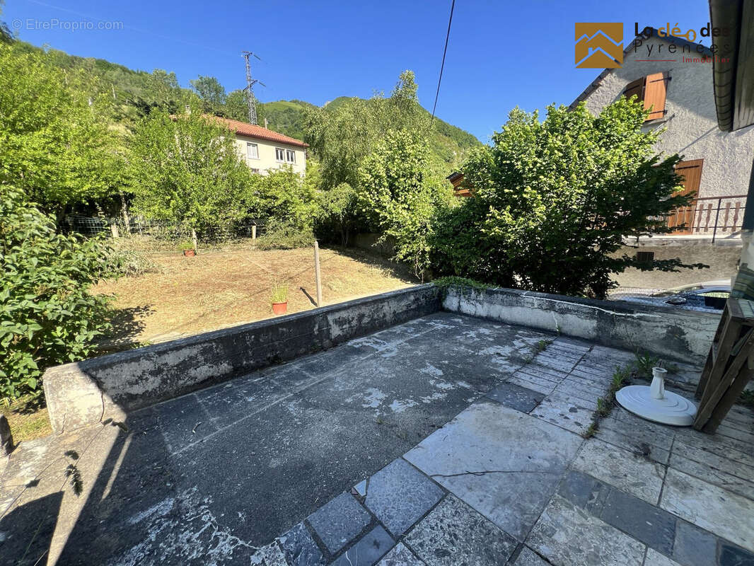 Maison à SARRANCOLIN