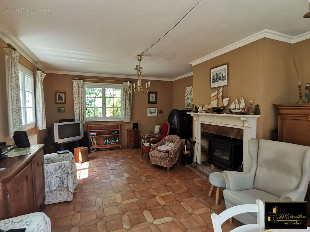 Maison à VILLECONIN