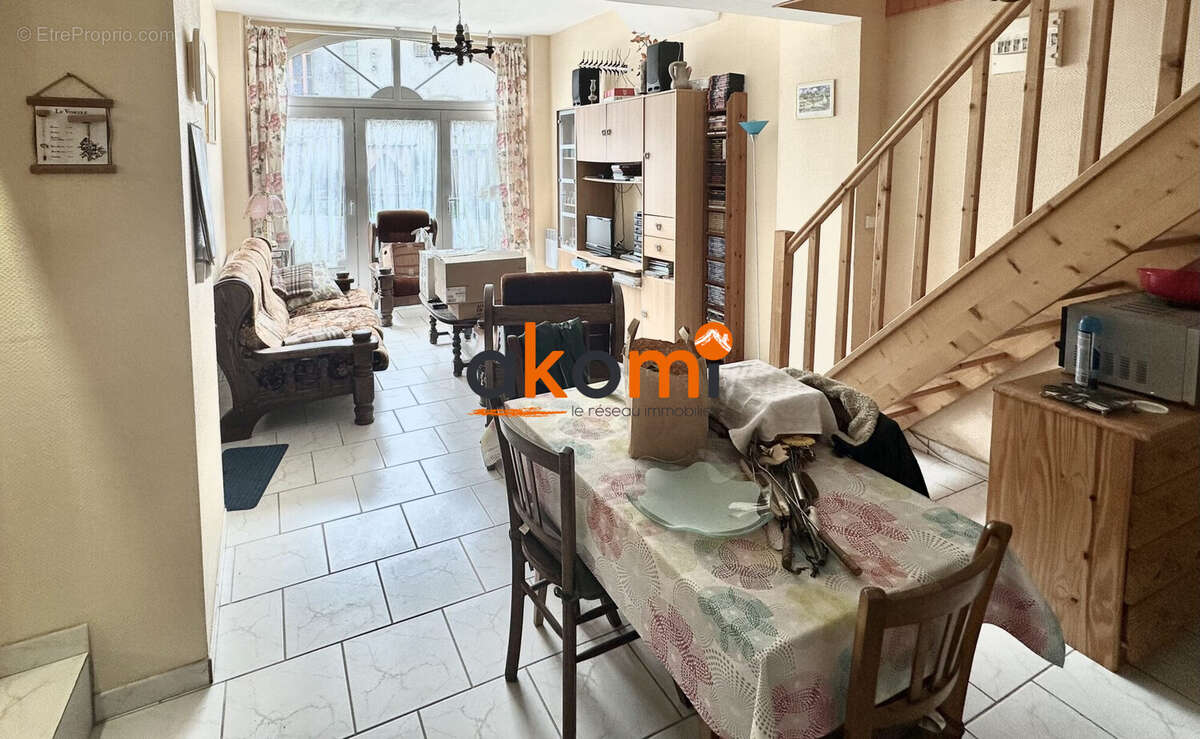 Séjour 2 - Maison à LA CHAPELLE-DEVANT-BRUYERES