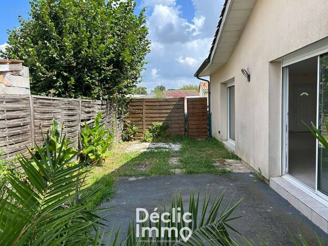 Maison à AMBARES-ET-LAGRAVE