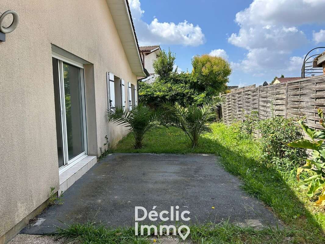 Maison à AMBARES-ET-LAGRAVE