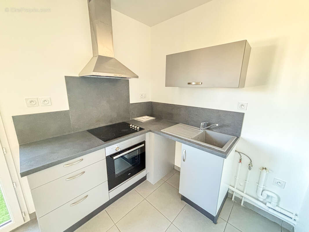 Appartement à VILLENAVE-D&#039;ORNON