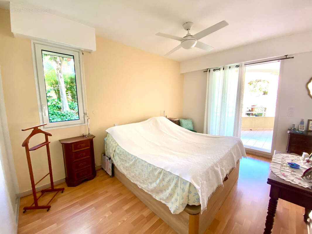 Appartement à LE CANNET