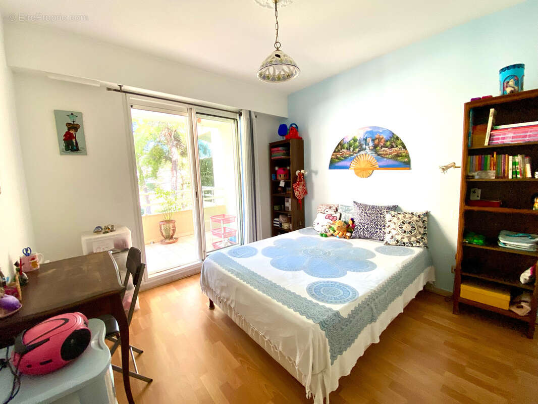 Appartement à LE CANNET