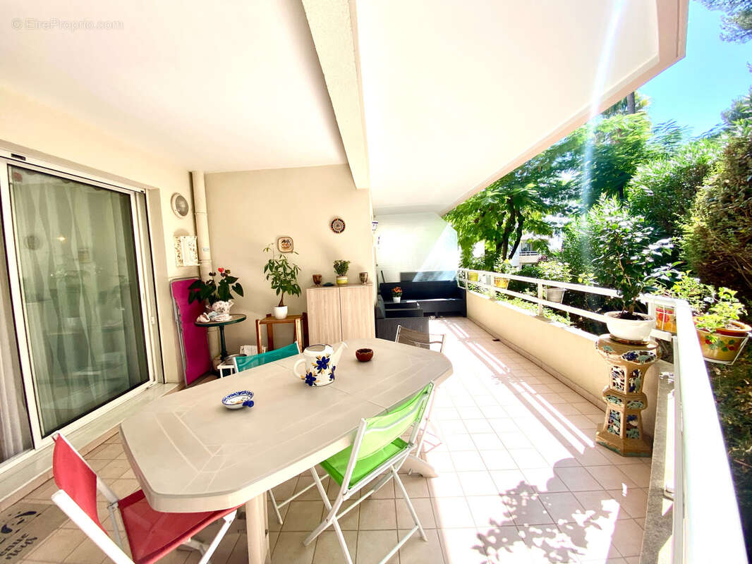 Appartement à LE CANNET