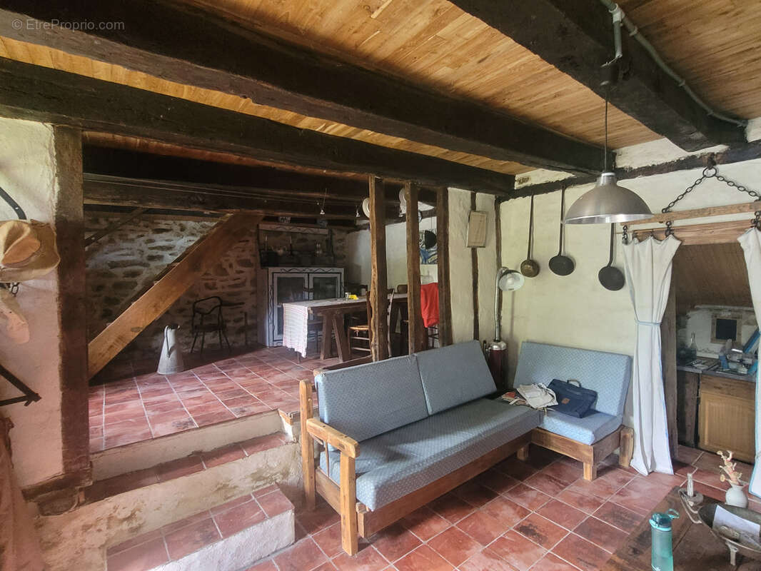 Maison à CHATEAU-CHERVIX