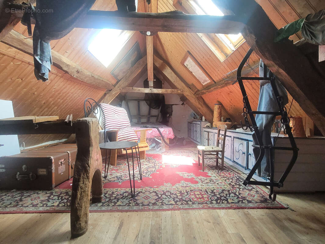 Maison à CHATEAU-CHERVIX