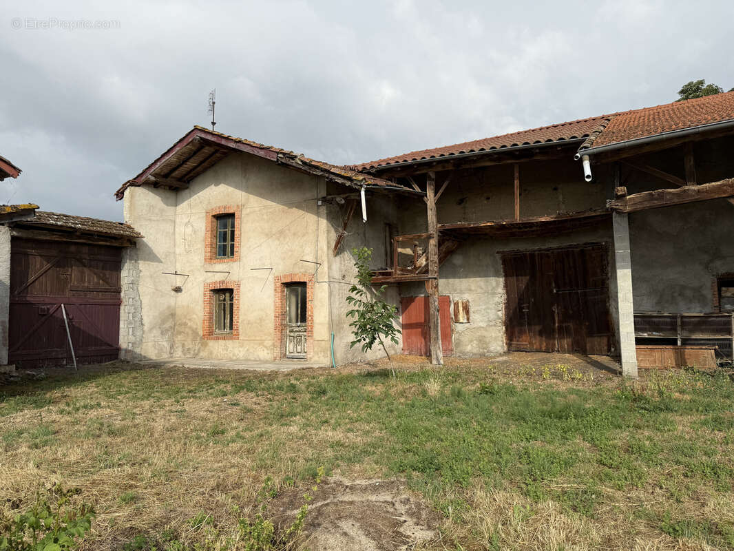 Maison à SAINT-MARTIN-LA-SAUVETE