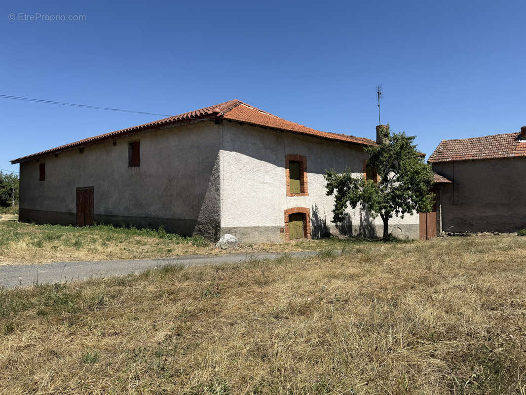 Maison à SAINT-MARTIN-LA-SAUVETE