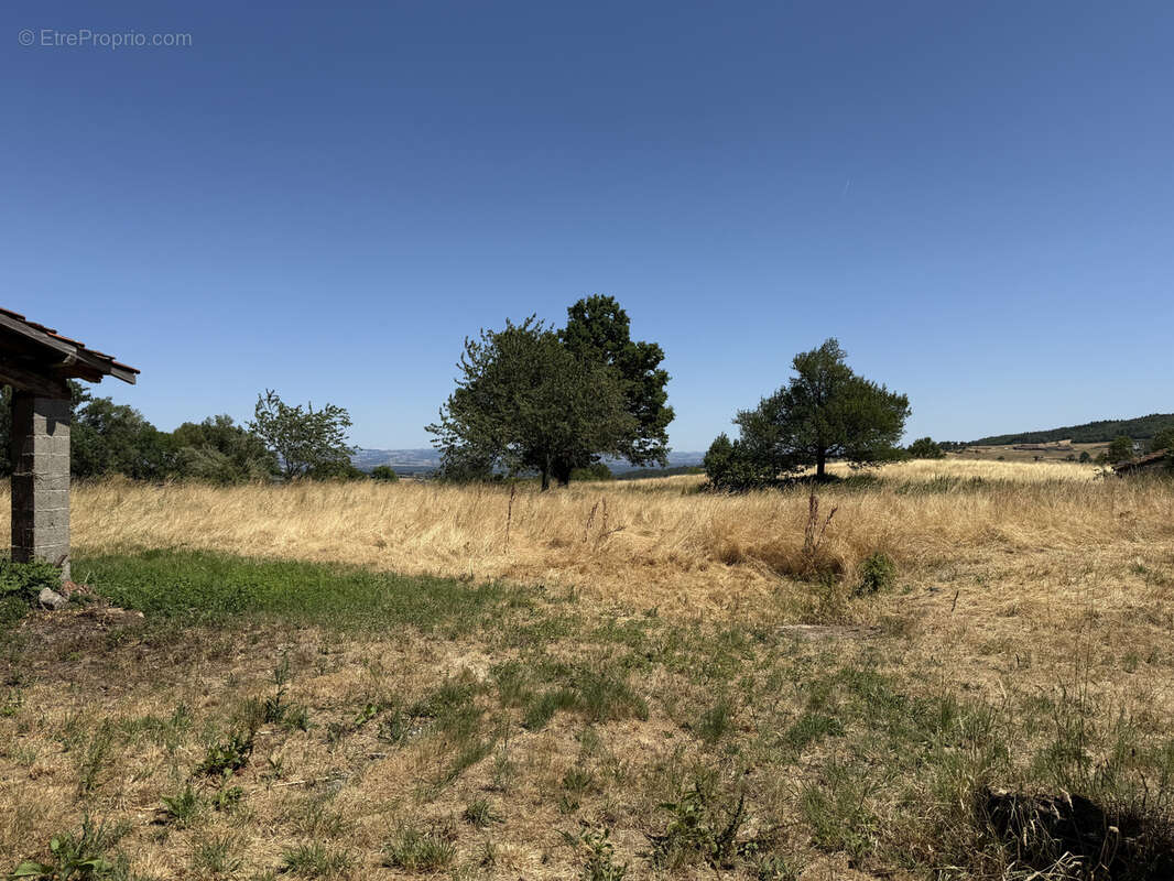 Maison à SAINT-MARTIN-LA-SAUVETE