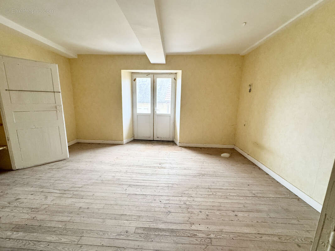 Maison à SAINT-CYPRIEN