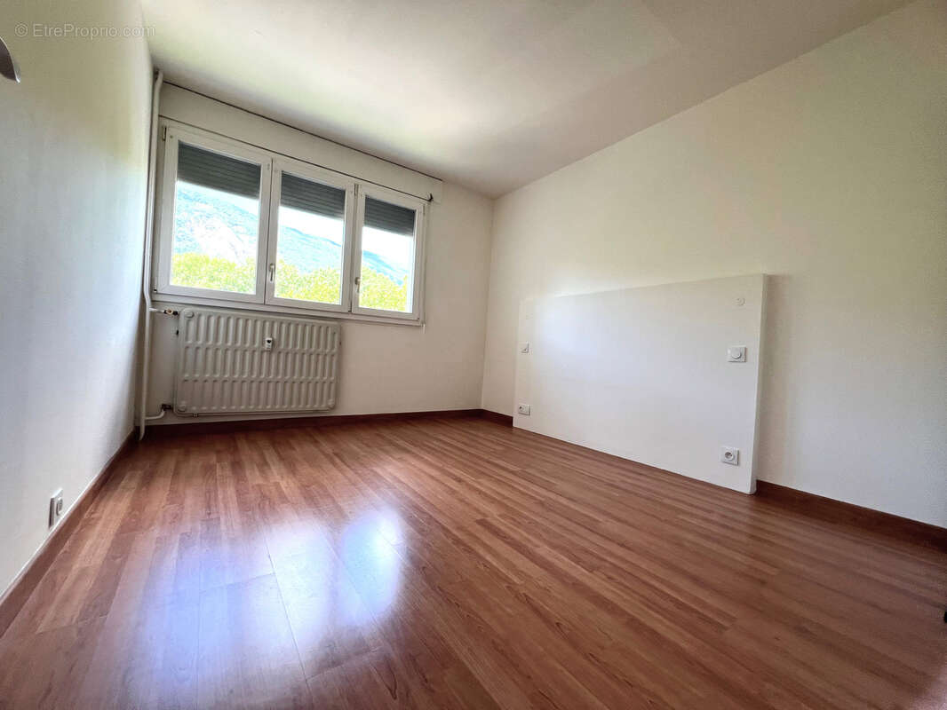Appartement à MEYLAN