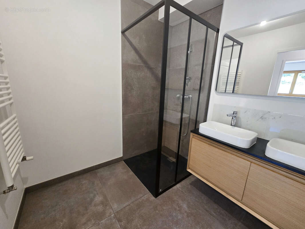 Appartement à SEYSSINS