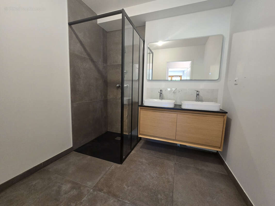 Appartement à SEYSSINS