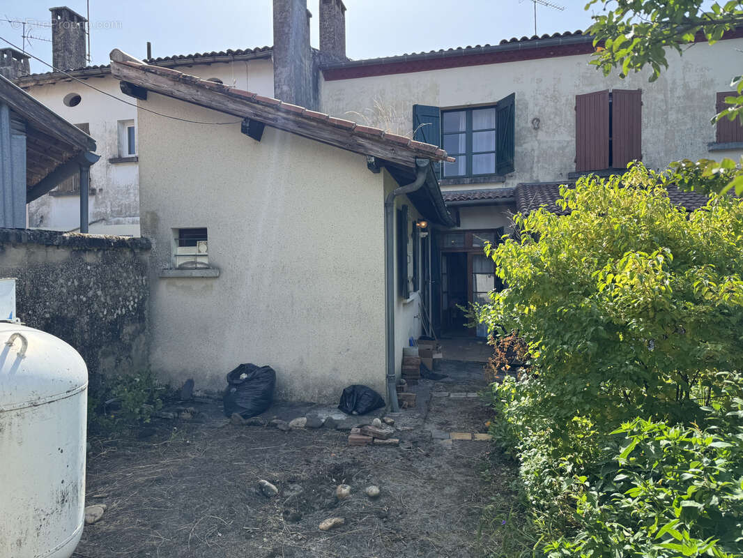 Maison à CASTELJALOUX