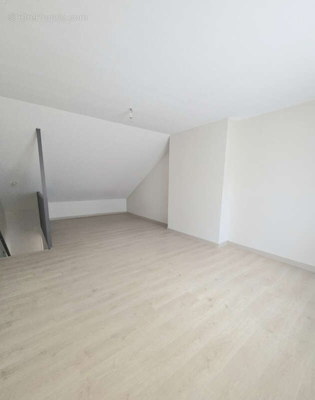 Maison à AULNOYE-AYMERIES