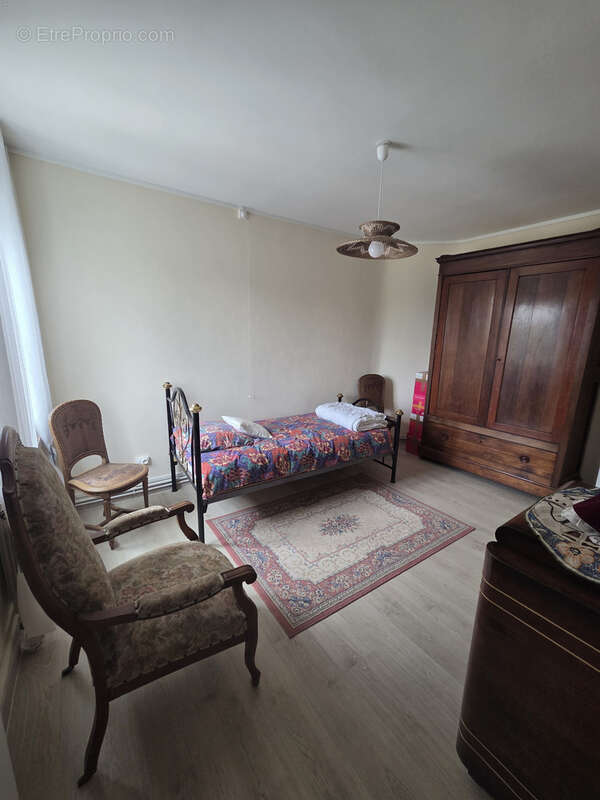 Maison à AULNOYE-AYMERIES