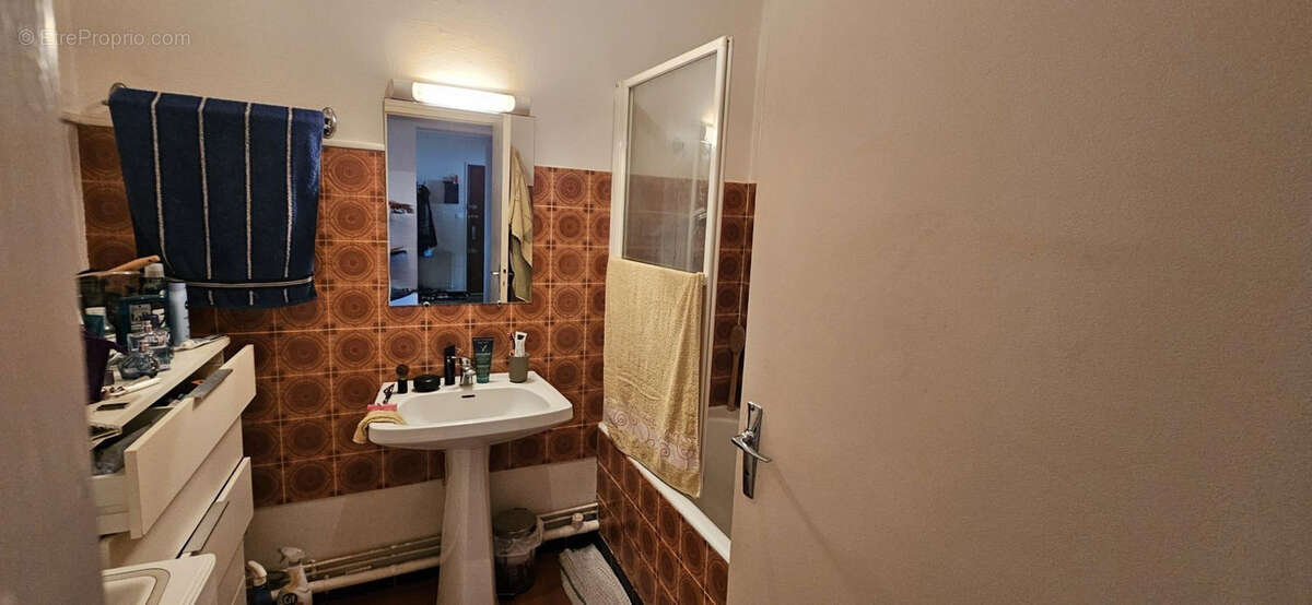 Appartement à SAINT-YORRE