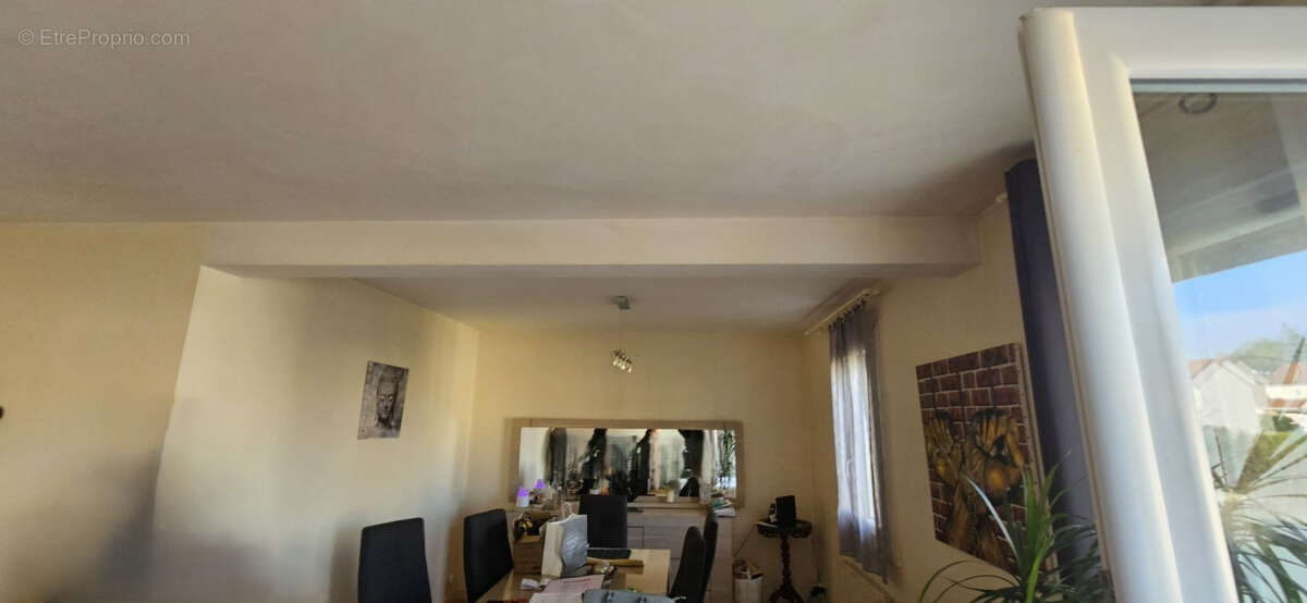 Appartement à SAINT-YORRE