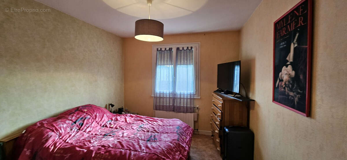 Appartement à SAINT-YORRE