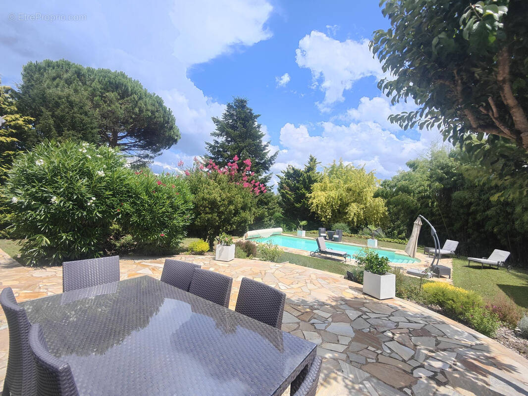 Maison à COLLONGES-AU-MONT-D&#039;OR