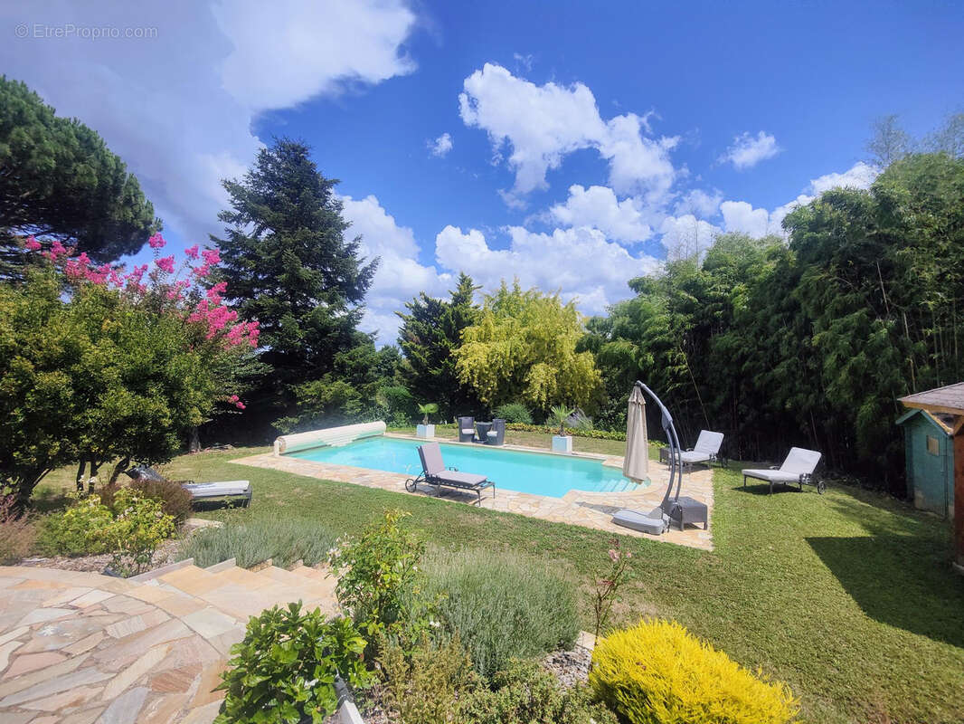 Maison à COLLONGES-AU-MONT-D&#039;OR