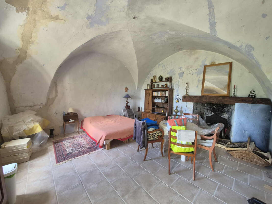 Maison à RECOUBEAU-JANSAC