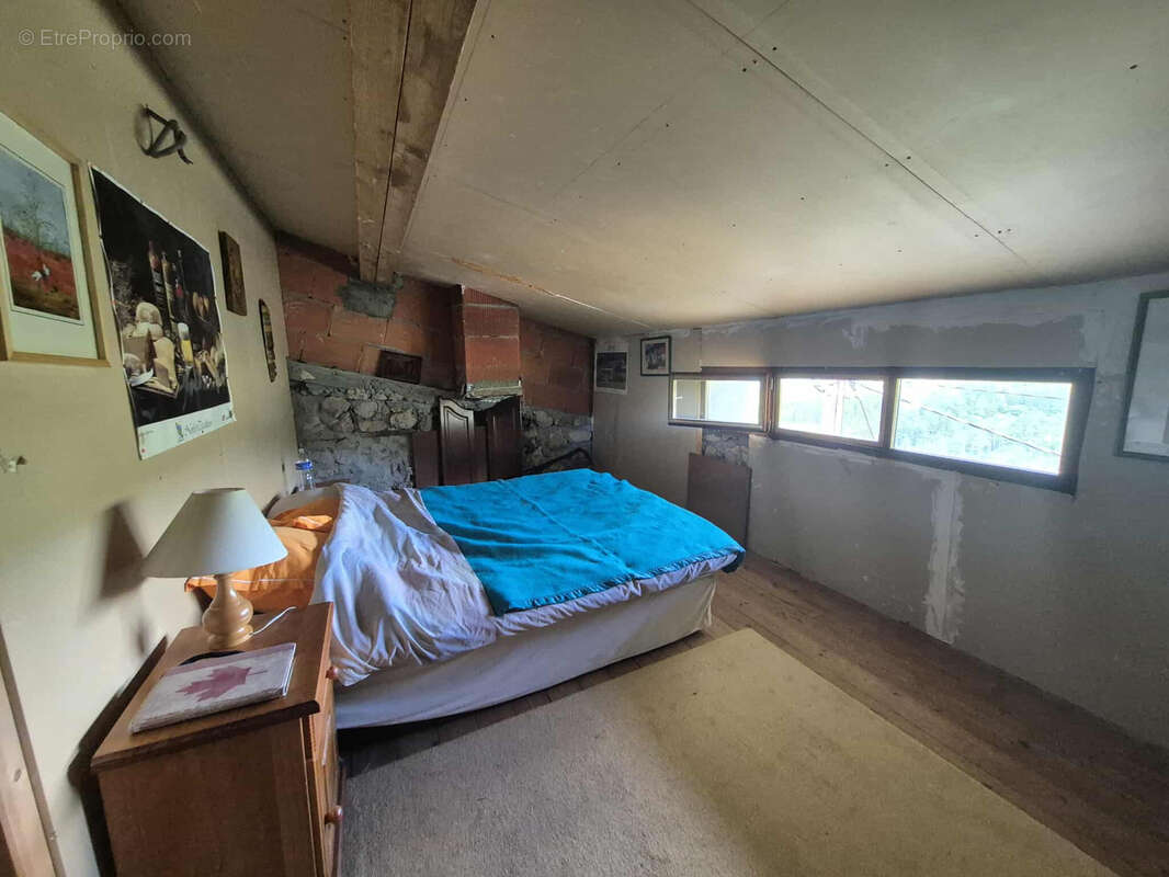 Maison à RECOUBEAU-JANSAC