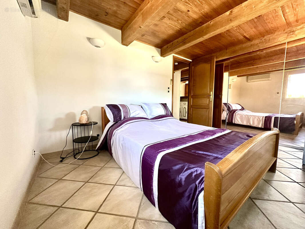 Maison à PUGET-SUR-ARGENS