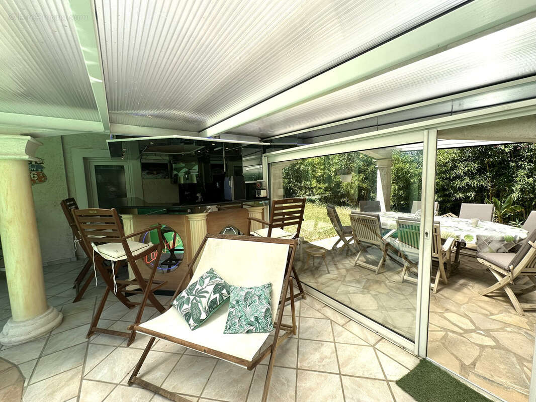 Maison à PUGET-SUR-ARGENS