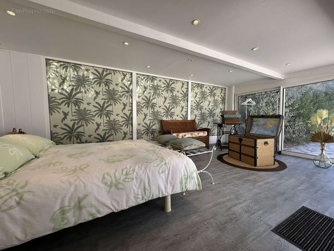 Maison à PUGET-SUR-ARGENS