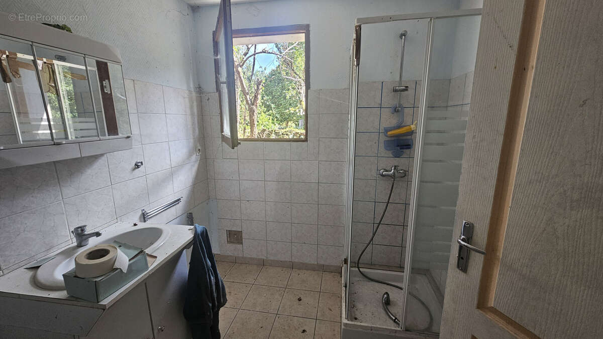 Maison à DOMPIERRE-LES-EGLISES