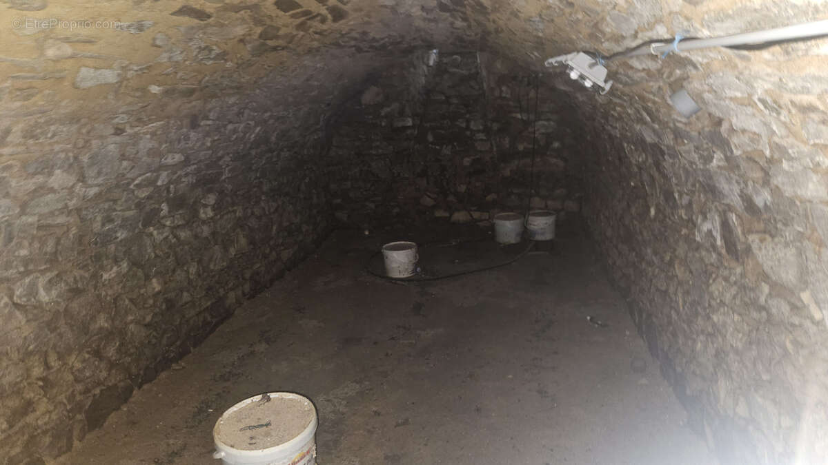 Maison à DOMPIERRE-LES-EGLISES