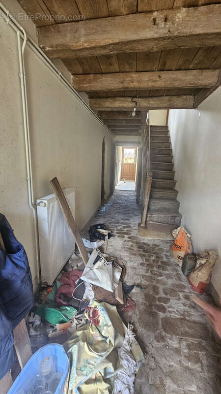 Maison à DOMPIERRE-LES-EGLISES