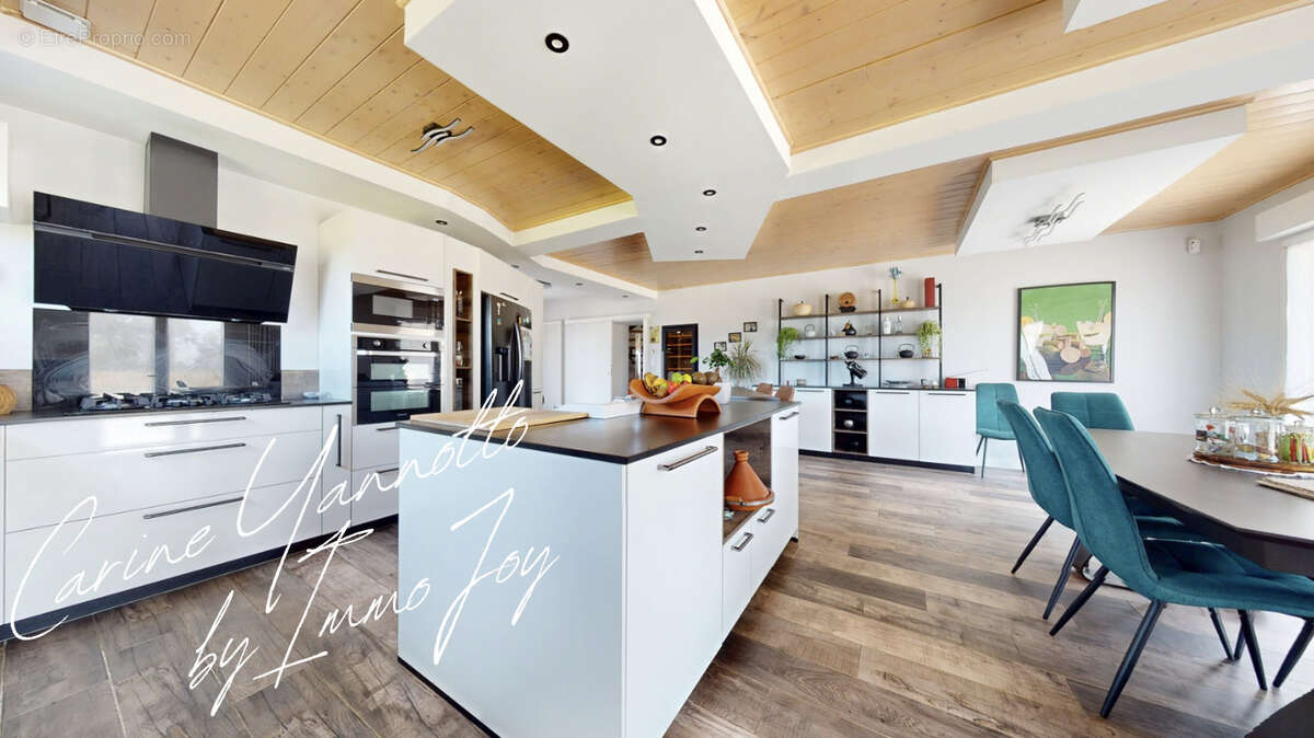 Maison à LISLE-SUR-TARN