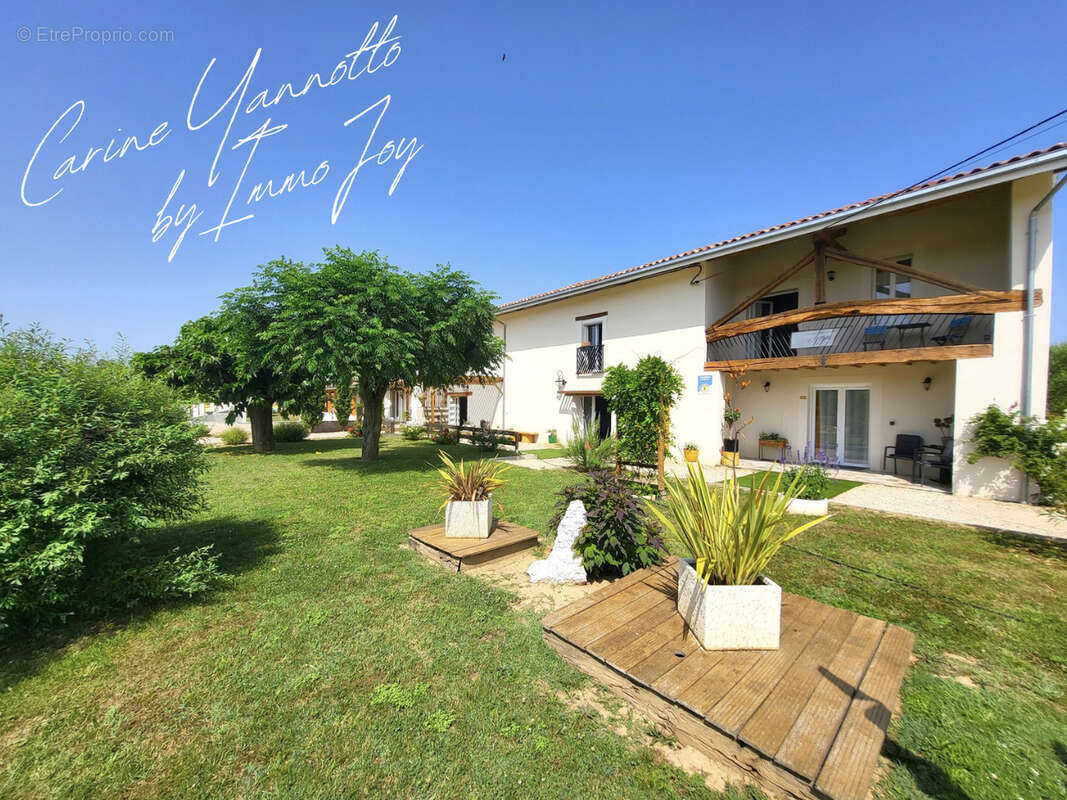 Maison à LISLE-SUR-TARN