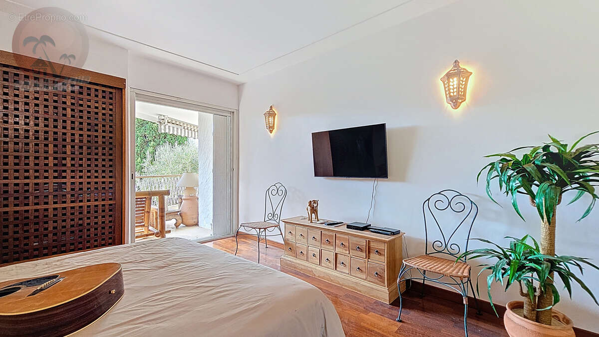 Appartement à LE CANNET