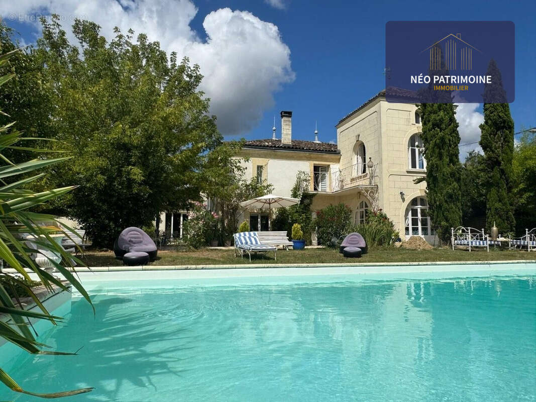 Maison à BEYCHAC-ET-CAILLAU