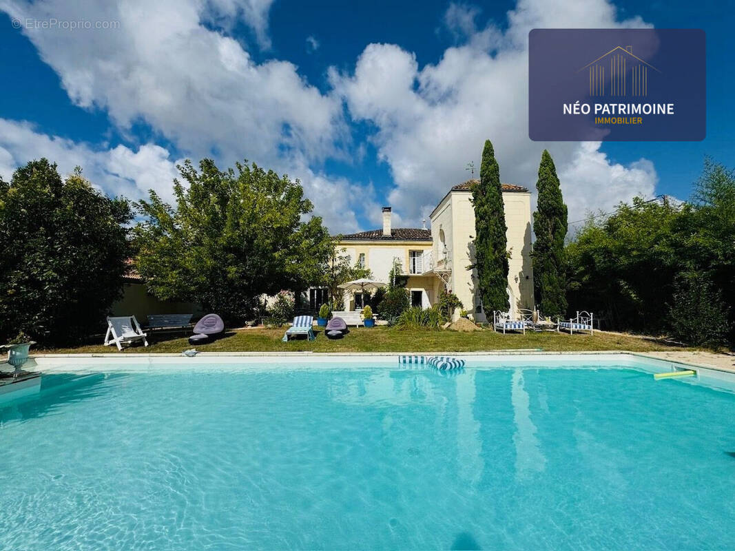 Maison à BEYCHAC-ET-CAILLAU