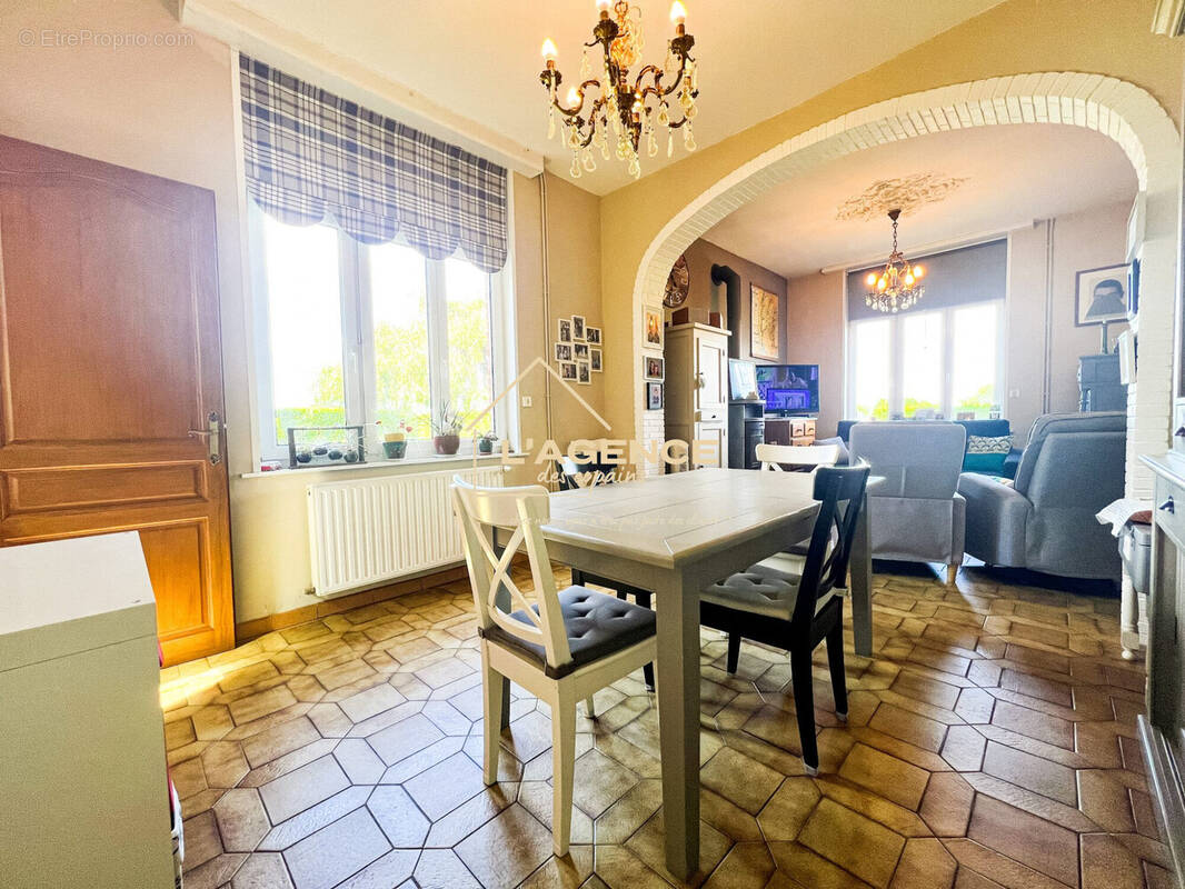 Maison à HAZEBROUCK