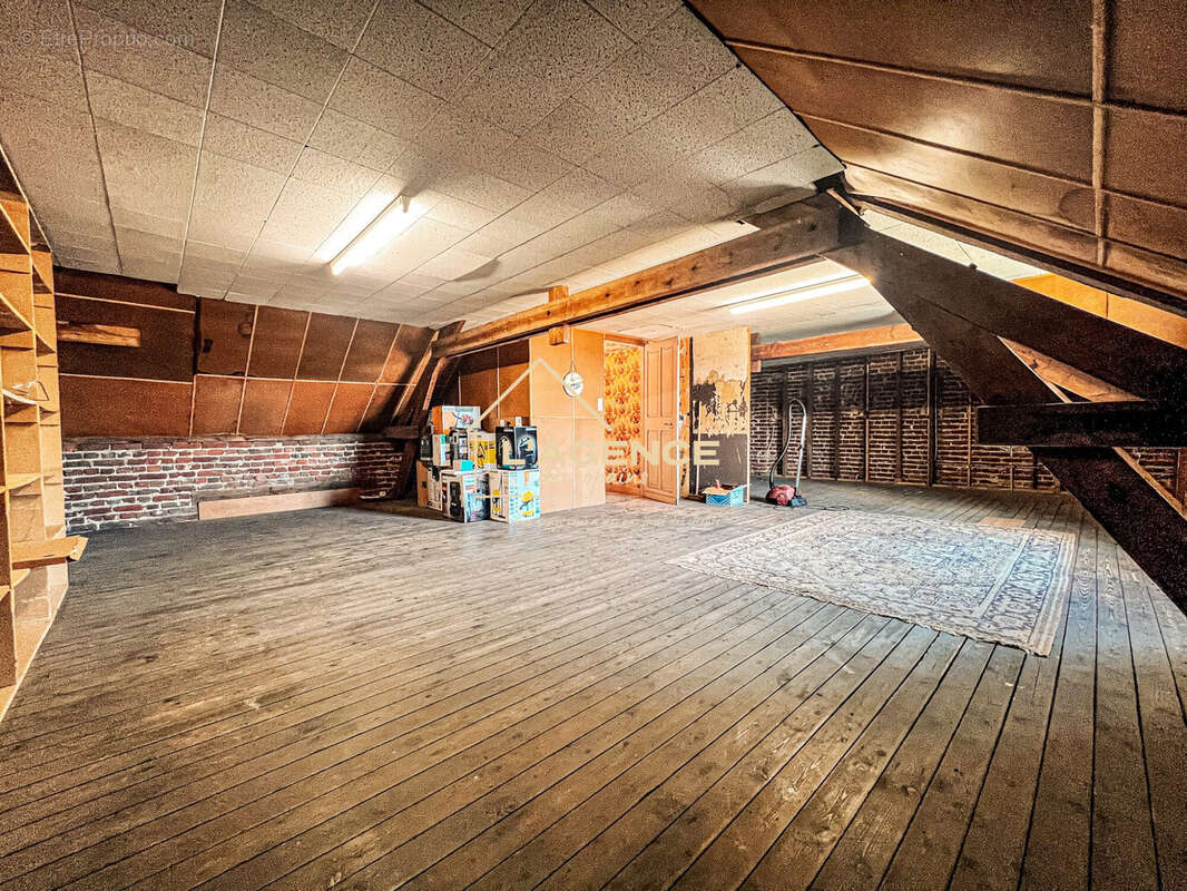 Maison à HAZEBROUCK