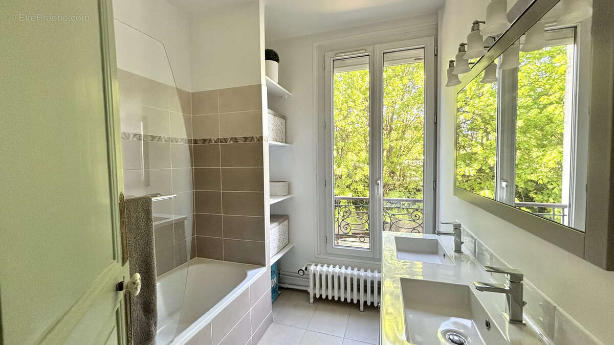 Maison à ENGHIEN-LES-BAINS