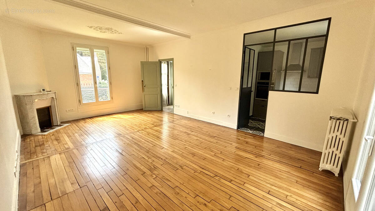 Maison à ENGHIEN-LES-BAINS