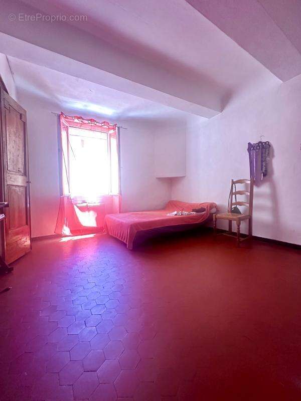 Maison à PELISSANNE