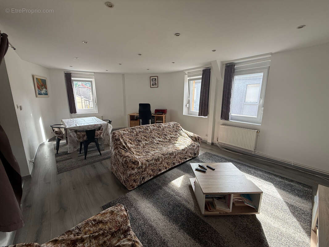 Appartement à ALGRANGE