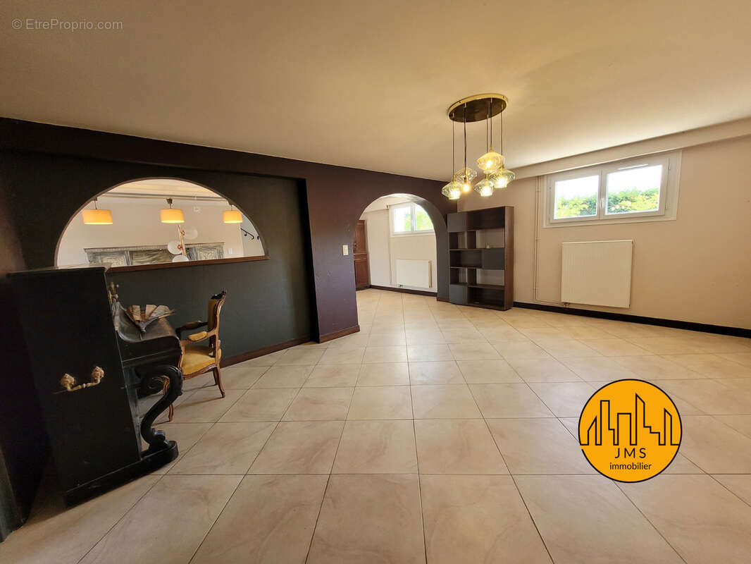 Maison à MONETAY-SUR-ALLIER