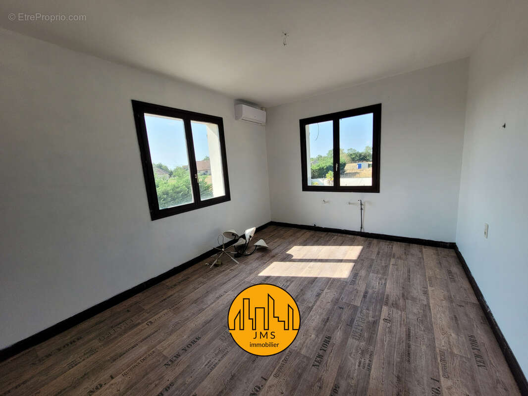 Maison à MONETAY-SUR-ALLIER