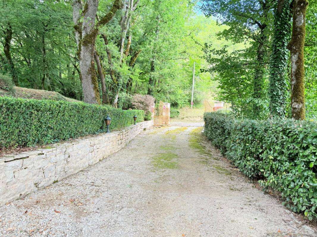 Maison à SAINT-DENIS-CATUS