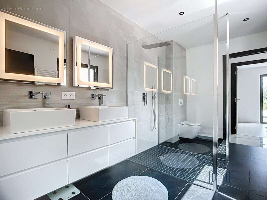 Maison à SAINT-SULPICE